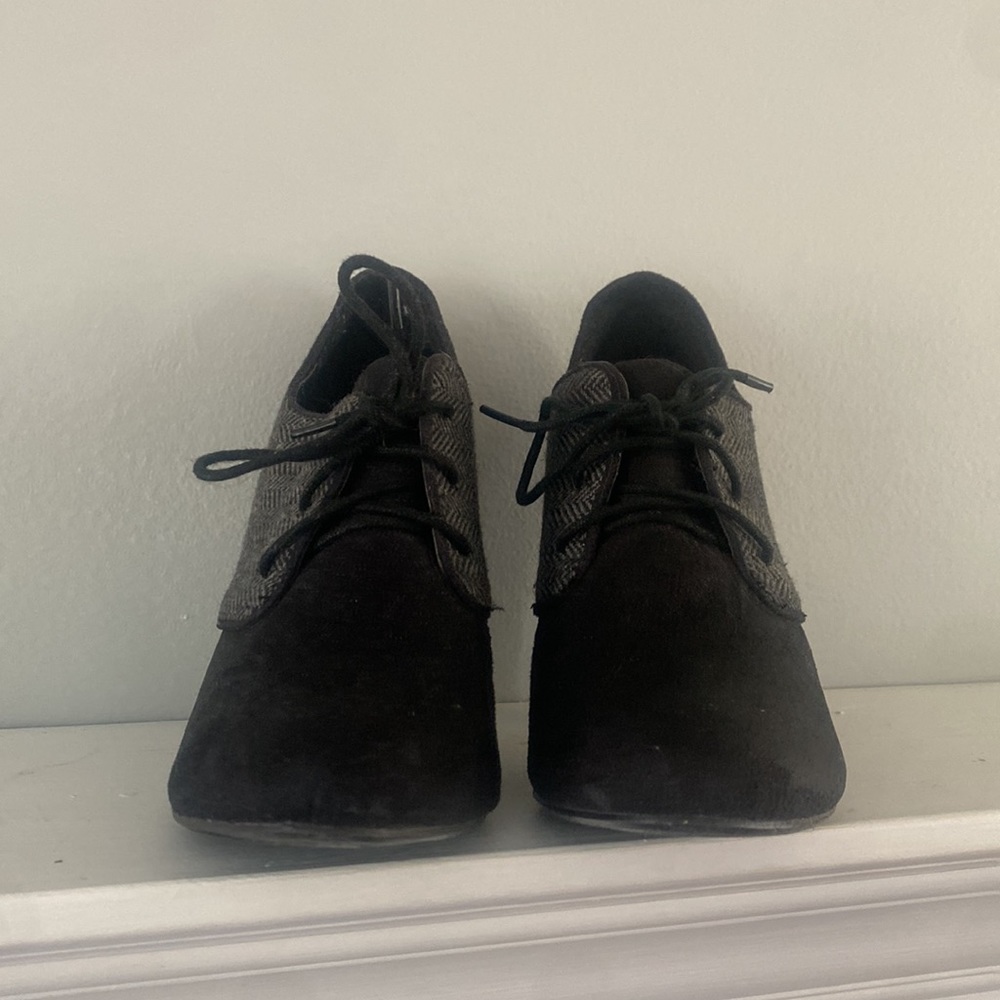 XOXO High heel shoes size 7.5 - Picture 4 of 7
